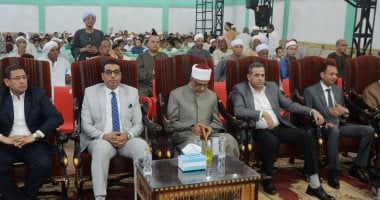 نائب محافظ الأقصر يشارك بحفل تكريم الناجحين في مسابقة الشيخ أحمد رضوان.. صور
