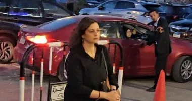 علا الشافعي تقدم واجب العزاء في المنتج وليد مصطفي