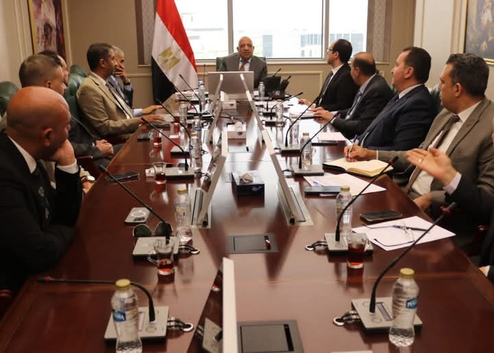 وزير الكهرباء يتابع مع "ساي شيلد" تشغيل منظومة الشحن الموحد