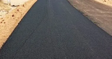 تعرف على جهود محافظة أسوان فى خطة رصف الشوارع.. صور
