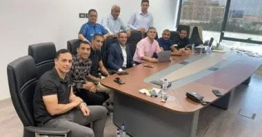 أوسكار رويز يجري تحليل أداء 6 حكام ساحة اليوم باتحاد الكرة