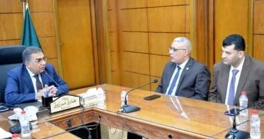 محافظ الدقهلية لمشرفى بعثة الحج: أوصيكم خيرا بحجاج بيت الله الحرام