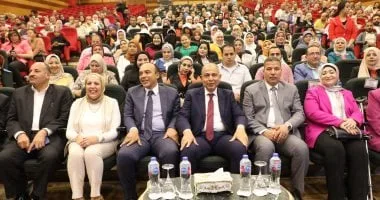 محافظ المنيا: تخصيص يوم أسبوعى لذوى القدرات الخاصة للاستماع إليهم وتلبية مطالبهم