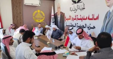 توافد أعداد كبيرة من مواطنى شرم الشيخ على مقر "الجبهة الوطنية" للانضمام للحزب