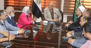 محافظ القليوبية لمشرفى بعثة حج الجمعيات: الحجاج أمانة فى أعناقكم