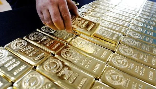 أسعار الذهب تواصل تراجعها اليوم الخميس