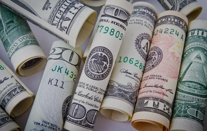 أسعار العملات العربية والأجنبية بالبنك المركزي 9 مايو 2025