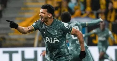 توتنهام يحسم التأهل إلى نهائى الدورى الأوروبى بثنائية فى شباك بودو جليمت