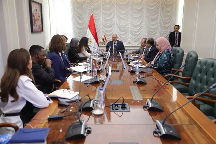 وزير العمل يناقش مع “العمل الدولية” تنفيذ البرنامج الوطني للوظائف اللائقة