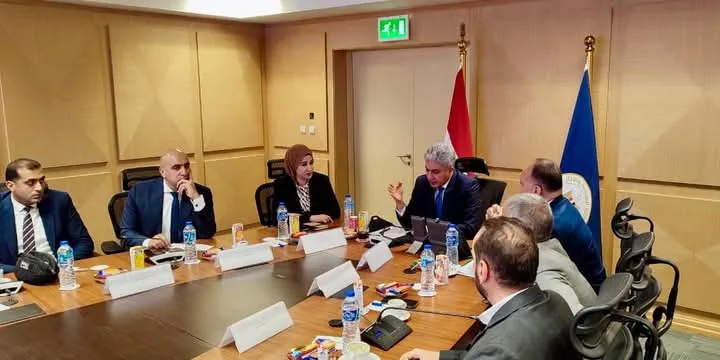 وزير السياحة: نظام التأشيرات الإلكترونية الطارئة يُتيح دخول السياح بسهولة ويقلل الازدحام في المطارات وزير السياحة: نظام التأشيرات الإلكترونية الطارئة يُتيح دخول السياح بسهولة ويقلل الازدحام في المطارات