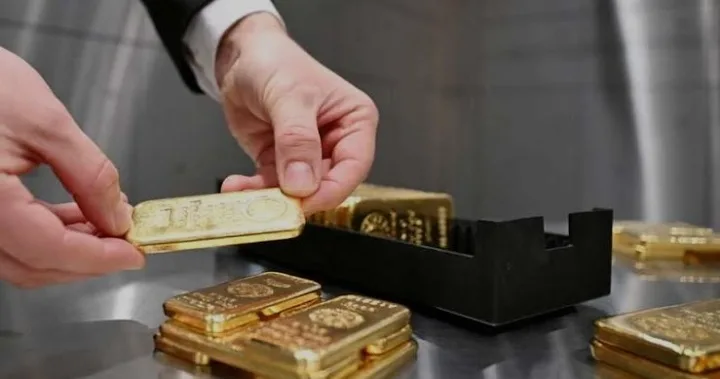 ارتفاع أسعار الذهب بسبب مخاوف من فرض رسوم جمركية جديدة ارتفاع أسعار الذهب بسبب مخاوف من فرض رسوم جمركية جديدة