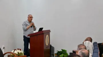 وزير الري يسلط الضوء على إنجازات وأنشطة هيئة السد العالي