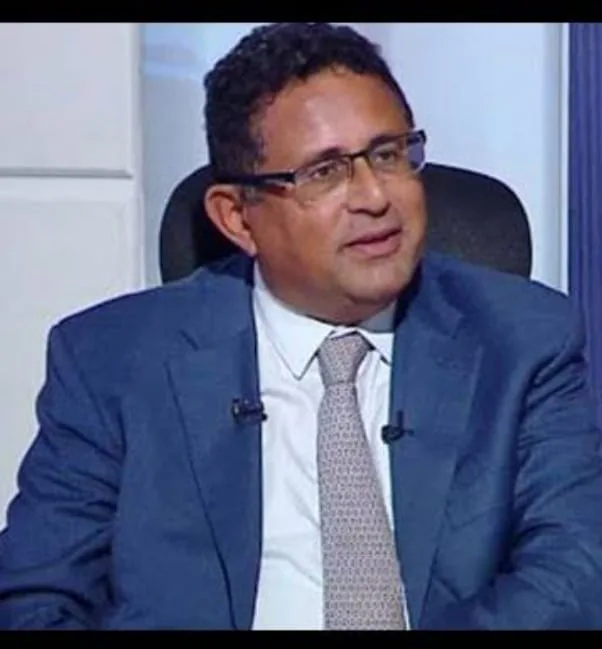 أحمد العطيفي: التكنولوجيا الذكية ستحدث تحولاً في مستقبل التعليم بمصر أحمد العطيفي: التكنولوجيا الذكية ستحدث تحولاً في مستقبل التعليم بمصر