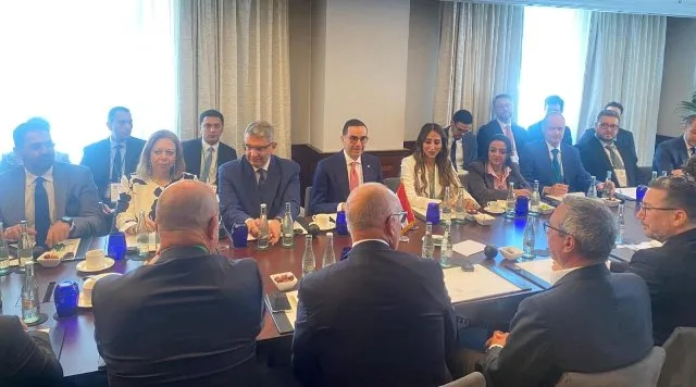 وزير الاستثمار يلتقي برؤساء غرف التجارة العربية في ألمانيا لمناقشة السياسات الاقتصادية والفرص الاستثمارية المتاحة وزير الاستثمار يلتقي برؤساء غرف التجارة العربية في ألمانيا لمناقشة السياسات الاقتصادية والفرص الاستثمارية المتاحة