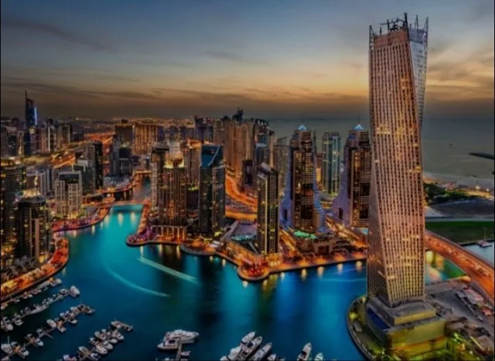 صندوق عقاري من “دبي القابضة” يجذب استثمارات بقيمة 15 مليار دولار صندوق عقاري من “دبي القابضة” يجذب استثمارات بقيمة 15 مليار دولار