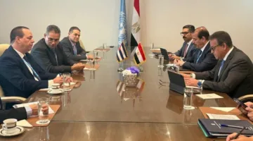 وزير الصحة يجتمع مع نظيريه من موريتانيا وكوبا لمناقشة أوجه التعاون في مجال الصحة