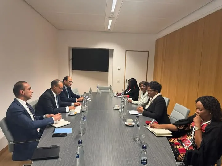 وزير الخارجية يتناول مع نظيرته المالاوية تعزيز الشراكة في التنمية والتجارة بين الدولتين. وزير الخارجية يتناول مع نظيرته المالاوية تعزيز الشراكة في التنمية والتجارة بين الدولتين.