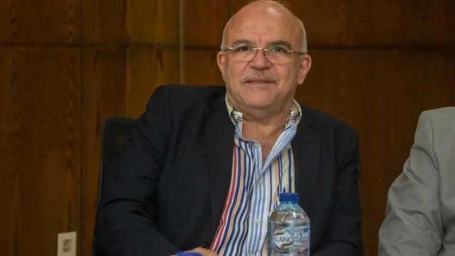 نائب رئيس شعبة الذهب: صعوبة توقع الأسعار وارتباطها فقط بالعوامل العالمية نائب رئيس شعبة الذهب: صعوبة توقع الأسعار وارتباطها فقط بالعوامل العالمية