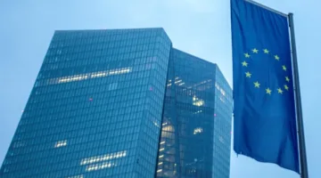 انخفاض النشاط الاقتصادي في منطقة اليورو في مايو لأول مرة منذ 2025