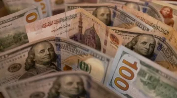 الدولار يصل لأخفض مستوى له منذ 2023 بعد تهديدات ترامب لأوروبا وآبل