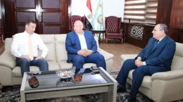 وزير الزراعة يناقش مع محافظ الوادي الجديد تعزيز دعم المزارعين وزيادة الإنتاج والتوسع في زراعة النخيل