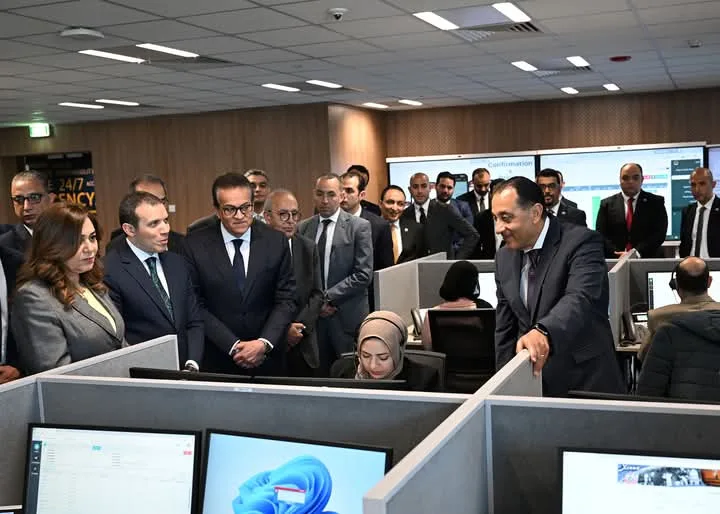 رئيس الوزراء ي inaugurates المقر الجديد لهيئة الإسعاف المصرية ويُطلق مركز البلاغات الموحد وتطبيق “اسعفني” الذكي