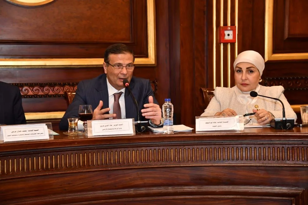 وزير الزراعة: تمويل برنامج التنمية الزراعية يتخطى 12 مليار جنيه منذ انطلاقه وزير الزراعة: تمويل برنامج التنمية الزراعية يتخطى 12 مليار جنيه منذ انطلاقه