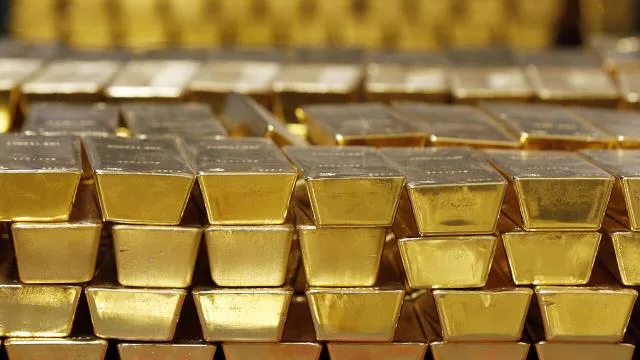 تراجع أسعار الذهب في بداية التداولات تراجع أسعار الذهب في بداية التداولات