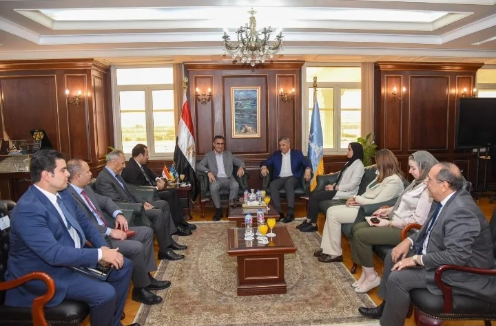 محافظ الإسكندرية يلتقي وزير التموين والمدير التنفيذي لجهاز “مستقبل مصر” في مبنى المحافظة الرئيسية محافظ الإسكندرية يلتقي وزير التموين والمدير التنفيذي لجهاز “مستقبل مصر” في مبنى المحافظة الرئيسية