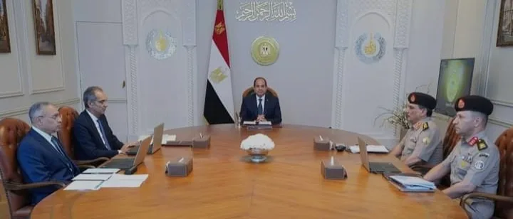 الرئيس السيسي يلتقي وزير الاتصالات لمراجعة مبادرة “المبتكرون الرقميون” الرئيس السيسي يلتقي وزير الاتصالات لمراجعة مبادرة “المبتكرون الرقميون”