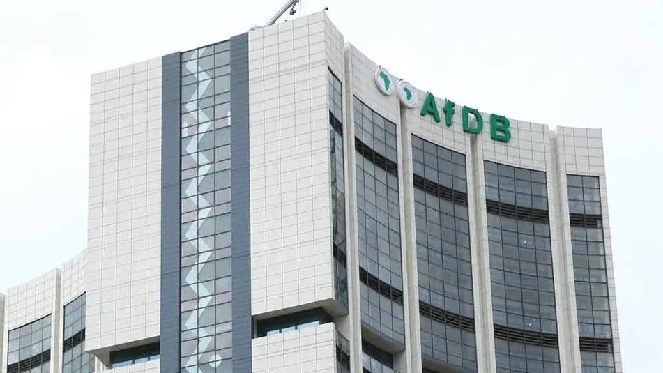 البنك الإفريقي للتنمية يضخ 100 مليون دولار في “أرايز” لدعم التصنيع وسلاسل القيمة في إفريقيا البنك الإفريقي للتنمية يضخ 100 مليون دولار في “أرايز” لدعم التصنيع وسلاسل القيمة في إفريقيا