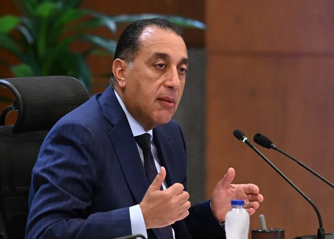 رئيس الوزراء: الحكومة المصرية تمنح أولوية كبيرة لتأييد مرشحها لليونسكو “الدكتور خالد العناني” رئيس الوزراء: الحكومة المصرية تمنح أولوية كبيرة لتأييد مرشحها لليونسكو “الدكتور خالد العناني”