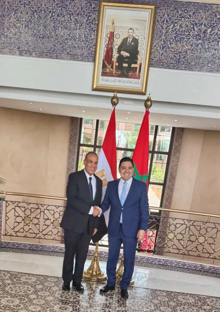 خطاب من الرئيس السيسي إلى ملك المغرب يسلمه وزير الخارجية لنظيره المغربي خطاب من الرئيس السيسي إلى ملك المغرب يسلمه وزير الخارجية لنظيره المغربي