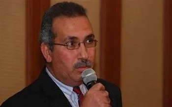 خبير اقتصادي: التحكم في سرعة الدين يبدأ من مشاريع إنتاجية فعّالة خبير اقتصادي: التحكم في سرعة الدين يبدأ من مشاريع إنتاجية فعّالة