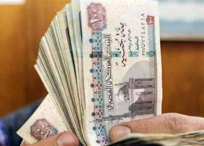 رئيس اتحاد العمال يوضح أن مشروع قانون العلاوة يُحسب بناءً على الراتب الأساسي وليس الحد الأدنى. رئيس اتحاد العمال يوضح أن مشروع قانون العلاوة يُحسب بناءً على الراتب الأساسي وليس الحد الأدنى.