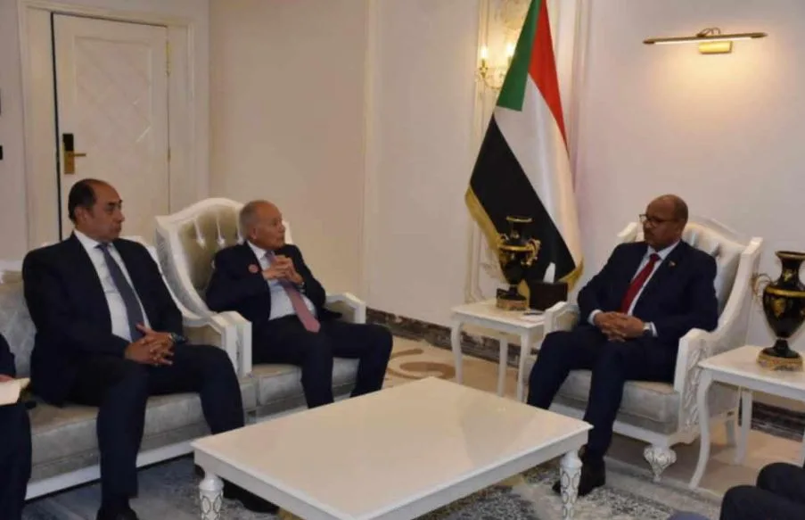 أبو الغيط يجتمع بالفريق أول إبراهيم جابر، نائب رئيس مجلس السيادة السوداني أبو الغيط يجتمع بالفريق أول إبراهيم جابر، نائب رئيس مجلس السيادة السوداني