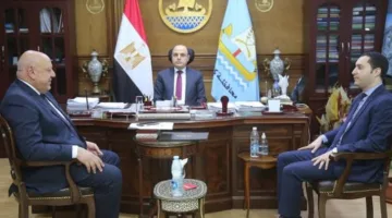 محافظ كفر الشيخ يبحث قضايا الدوائر مع أعضاء البرلمان ومجلس الشيوخ وطرق معالجتها