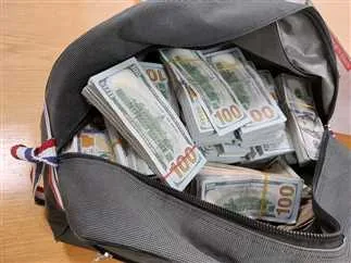 إلقاء القبض على قضايا تتعلق بتجارة العملة الأجنبية بقيمة 10 ملايين جنيه
