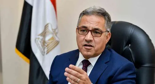 الإيجار القديم: النائب أحمد السجيني يطالب بأن 42% من الوحدات يجب أن تكون ملكاً للمالك. الإيجار القديم: النائب أحمد السجيني يطالب بأن 42% من الوحدات يجب أن تكون ملكاً للمالك.