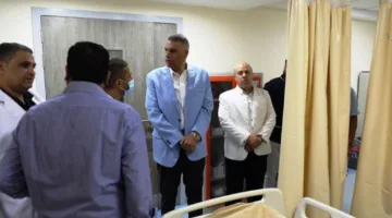 بعد التجديد والتحديث.. محافظ أسوان يقوم بجولة تفقدية في مستشفى كوم أمبو المركزي
