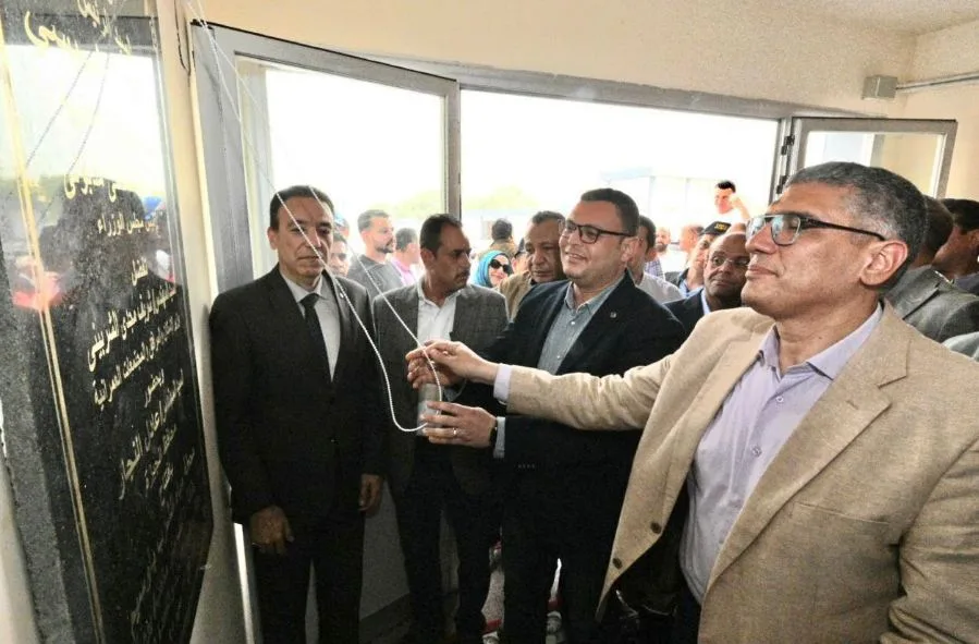 وزير الإسكان ومحافظ الجيزة يطلقان المرحلة الأولى من مشروع محطة مياه أوسيم وزير الإسكان ومحافظ الجيزة يطلقان المرحلة الأولى من مشروع محطة مياه أوسيم