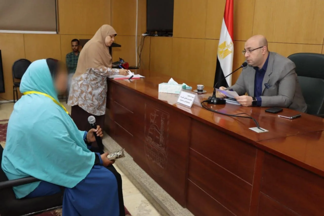 محافظ بني سويف يتخذ إجراءات فورية لحل مشكلات واحتياجات سكان 4 قرى في مراكز الواسطى وناصر وببا محافظ بني سويف يتخذ إجراءات فورية لحل مشكلات واحتياجات سكان 4 قرى في مراكز الواسطى وناصر وببا
