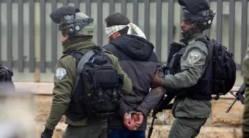 الاحتلال يعتقل 25 فلسطينيًا من الضفة، بينهم محررون من صفقة التبادل الأخيرة.
