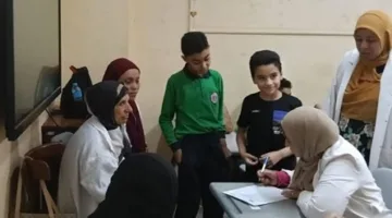 فحص 145 حالة في إطار قافلة طبية بمدرسة في مدينة بنها