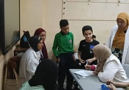 فحص 145 حالة في إطار قافلة طبية بمدرسة في مدينة بنها فحص 145 حالة في إطار قافلة طبية بمدرسة في مدينة بنها