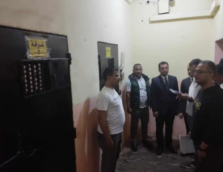 النيابة العامة تقوم بعمليات تفتيش في مجموعة من مراكز الإصلاح ومراكز الشرطة في عدة مناطق. النيابة العامة تقوم بعمليات تفتيش في مجموعة من مراكز الإصلاح ومراكز الشرطة في عدة مناطق.