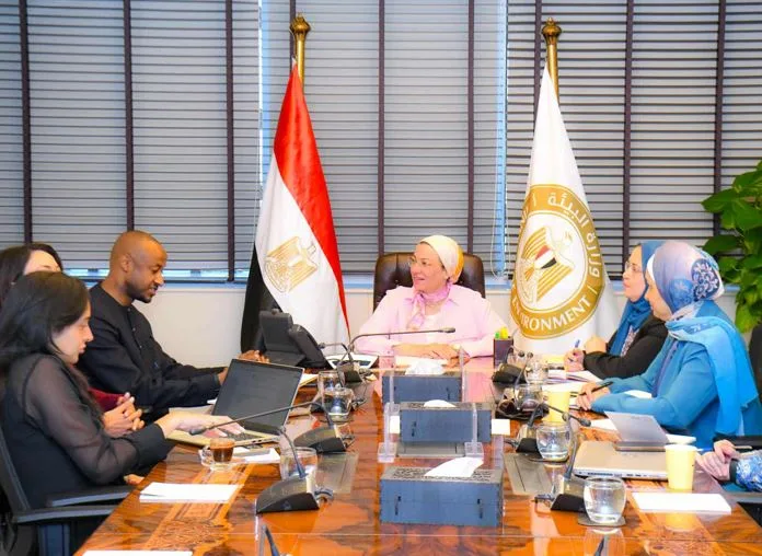 وزيرة البيئة تناقش مع منسق المبادرة الأفريقية طرق تسريع الجهود لتحقيق الأمن الغذائي وزيرة البيئة تناقش مع منسق المبادرة الأفريقية طرق تسريع الجهود لتحقيق الأمن الغذائي