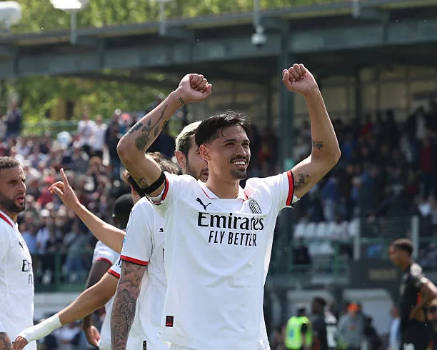مانشستر سيتي يهدف إلى التعاقد مع رييندرز من ميلان قبل انطلاق كأس العالم للأندية مانشستر سيتي يهدف إلى التعاقد مع رييندرز من ميلان قبل انطلاق كأس العالم للأندية