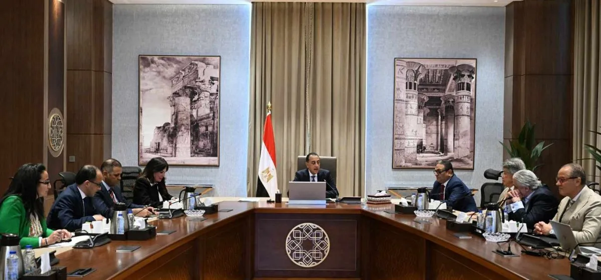 رئيس الوزراء يتابع آخر التطورات المتعلقة بتنظيم احتفال افتتاح المتحف المصري العظيم رئيس الوزراء يتابع آخر التطورات المتعلقة بتنظيم احتفال افتتاح المتحف المصري العظيم
