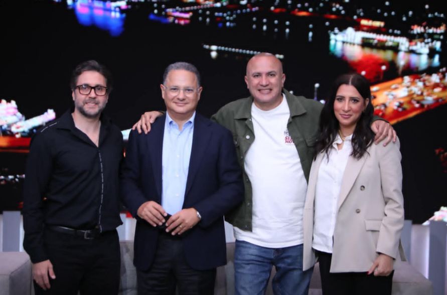 الليلة.. صُناع مُسلسل أشغال شقة جدا في ضيافة شريف عامر على MBC مصر